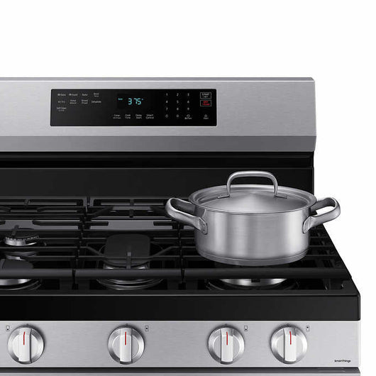 Samsung 6.0 cu. ft. Smart Freestanding Gas Range with No-Preheat Air Fry & Convection!  -Brand new, still has factory plastics  -CLEARANCE ITEM!!!   -   (AUTOMATICALLY 20% OFF AT CHECKOUT!!!   -   (PRICE AFTER 20% OFF = $399