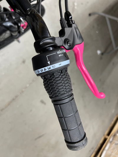 Kent 20 In. Torpedo Ebike Black and Pink, Electric Bicycle- brand new and assembled