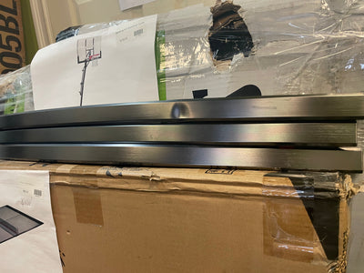Samsung 28 cu. ft. 3-Door French Door Refrigerator with CoolSelect Pantry!

-Brand new out of the box - Still wrapped in Factory Plastics - (LIGHTLY INDENTED FROM SHIPPING - FRONT LEFT DOOR & FREEZER DOOR ARE INDENTED - PHOTOS SHOWN)