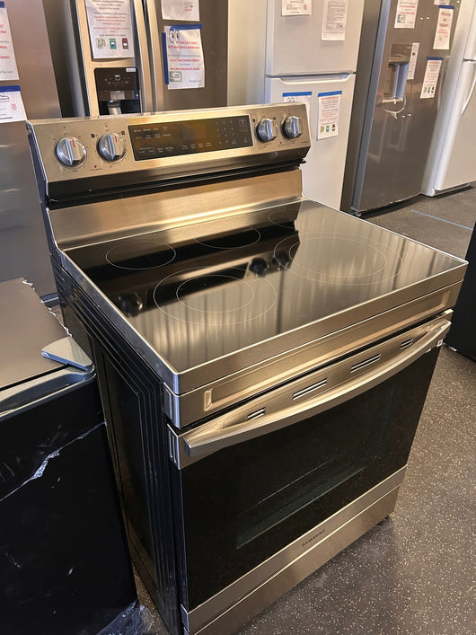 Samsung 30-in Smooth Surface 5 Elements 6.3-cu ft Self-Cleaning Air Fry Convection Oven Freestanding Electric Range (Fingerprint Resistant Stainless Steel)!  -Brand new out of the box (Power cord is not included)