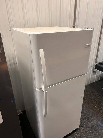 Frigidaire 20.5-cu ft Top-Freezer Refrigerator (White)!  -Brand new out of the box