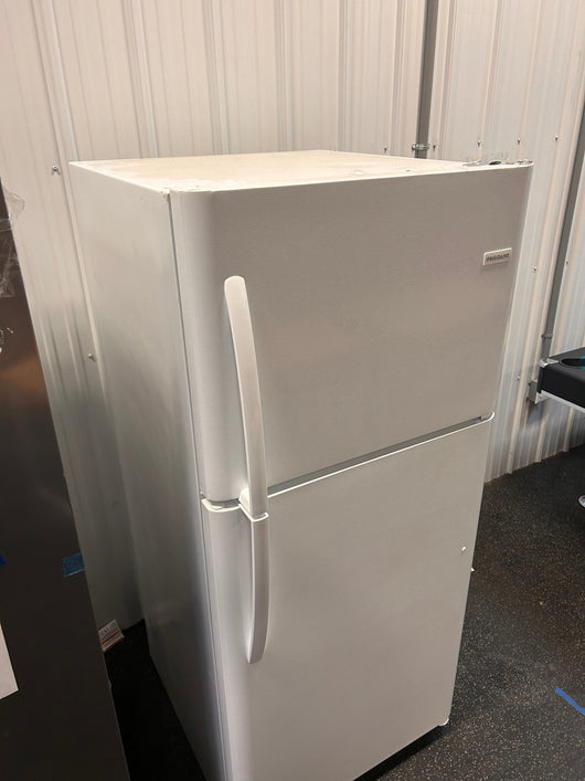 Frigidaire 20.5-cu ft Top-Freezer Refrigerator (White)!  -Brand new out of the box