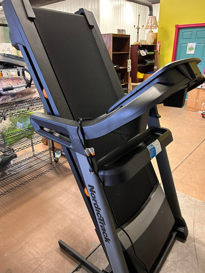 NordicTrack T Series -T 9.5 S!    -Brand new and assembled (Accessory tray is cracked, photos shown)
