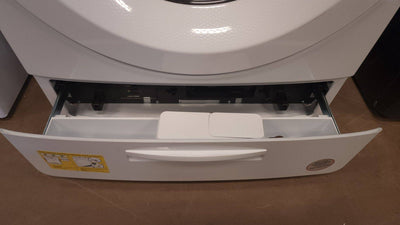 Whirlpool 4.5-cu ft Closet-Depth High-Efficiency Front Load Washer with Load and Go Dispenser - White USED - TESTED & WORKS GREAT!