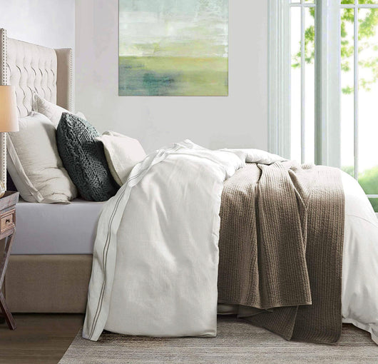 HiEnd Accents Hera Tailored Linen 3 Piece Comforter Set with Pillow Shams, Super King, White Solid Color Bedding Set, Romantic Farmhouse Traditional Coastal Style, 1 Comforter and 2 Pillowcases- NEW IN BAG!!!!