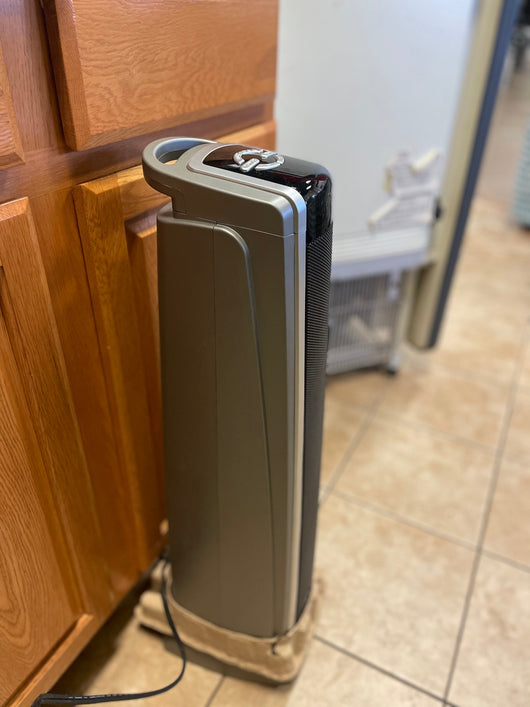 Lasko oscillating ceramic tower heater (very lightly used. Tested works)