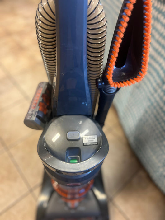 Hoover WindTunnel 2 Whole House Cord Rewind Bagless Pet Upright Vacuum Cleaner Machine with HEPA Media Filtration- Used but Very Clean and Works Great!!!!!