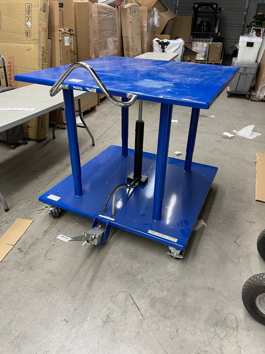 Vestil Manufacturing 48x48 Hydraulic Post Table 3000 pound capacity- brand new