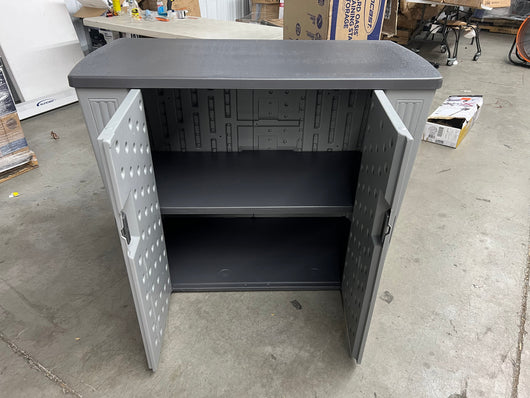Suncast Oasis 130 Gallon Lockable Cabinet!! NEW AND ASSEMBLED!!