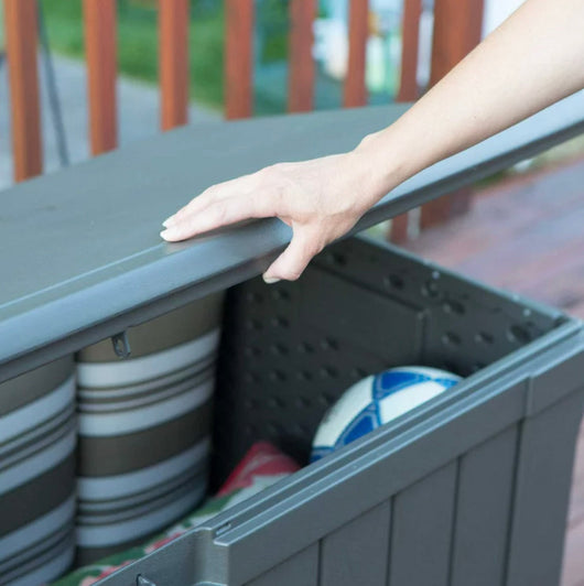 Lifetime Waterproof 116 Gallon Resin Deck Box, Dark Brown- NEW AND ASSEMBLED!!!