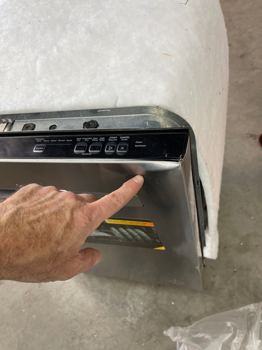 Whirlpool 24 in. Fingerprint Resistant Stainless Steel Top Control Dishwasher- new / scratch and dent unit