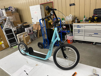 Aosom Teens Youth Scooter Ride On Toy with Adjustable Handlebar, Dual Brakes, and Inflatable Wheels For Kids 5+ - Blue- new and assembled