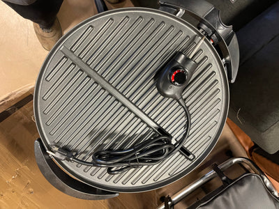 George Foreman, Silver, 12+ Servings Upto 15 Indoor/Outdoor Electric Grill, GGR50B, REGULAR- used once - like new !