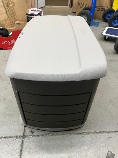 Rubbermaid Outdoor Large Deck Box with Seat, Green, 73 Gallon- NEW AND ASSEMBLED, MINOR SHIPPING DAMAGE (PHOTOS SHOWN)!!
