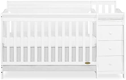 Dream On Me 5 In 1 Brody Convertible Crib With Changer In White, Greenguard Gold Certified, Comes With 1" Changing Pad, Non-Toxic Finish, Made Of Durable Pinewood- new in the box
