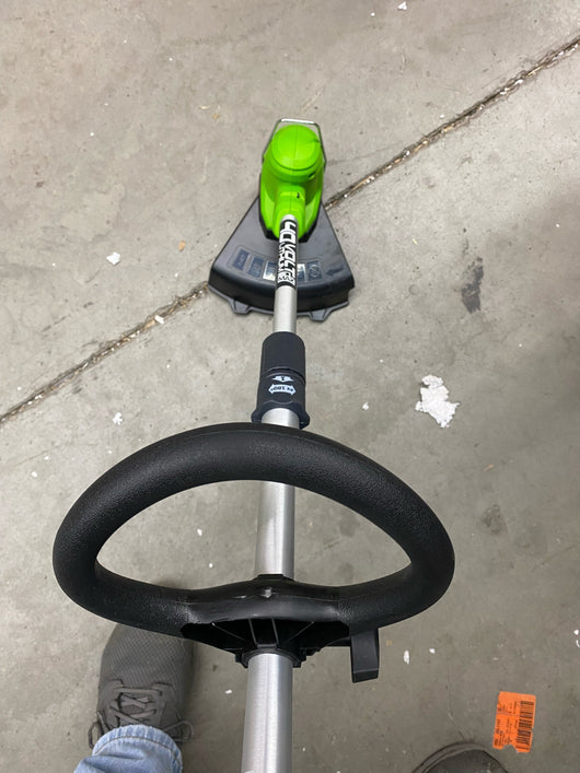 Greenworks 40V 12-inch String Trimmer with 2.0 Ah Battery and Charger,- used, tested and works great!!!