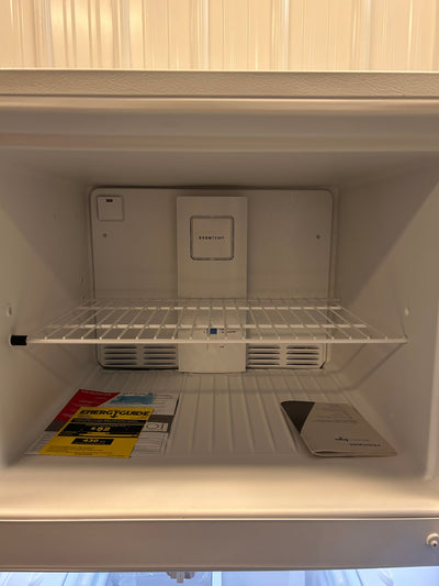 Frigidaire 20.5-cu ft Top-Freezer Refrigerator (White)!  -Brand new out of the box