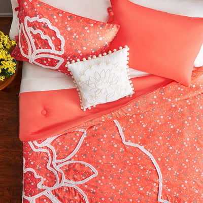 The Pioneer Woman 4-Piece Comforter Set, Tufted Floral Bedding, Coral, King**New in box**
