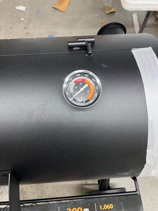 Oklahoma Joe's Longhorn Reverse Flow Smoker Black!! NEW AND ASSEMBLED, MISSING HEAT BAFFLE BUT STILL A FUNCTION-ABLE GRILL!!