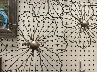 Wire Flower Wall Decoration, Bronze- NEW!