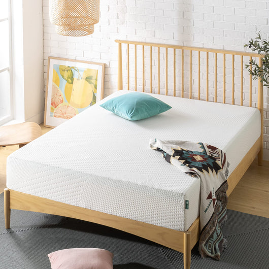 Zinus 10 Inch Green Tea Essential Memory Foam Mattress/Bed-in-a-Box/Affordable Mattress/CertiPUR-US Certified, Queen**New in box**