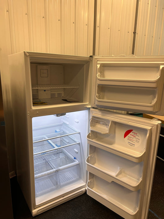 Frigidaire 20.5-cu ft Top-Freezer Refrigerator (White)!  -Brand new out of the box