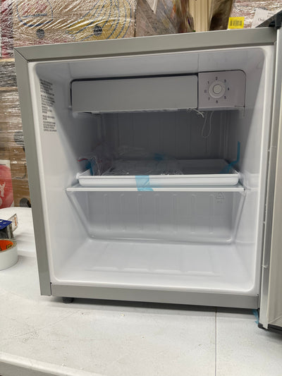 BLACK+DECKER BCRK17V Compact Refrigerator Energy Star Single Door Mini Fridge with Freezer, 1.7 Cubic Ft., VCM- BRAND NEW