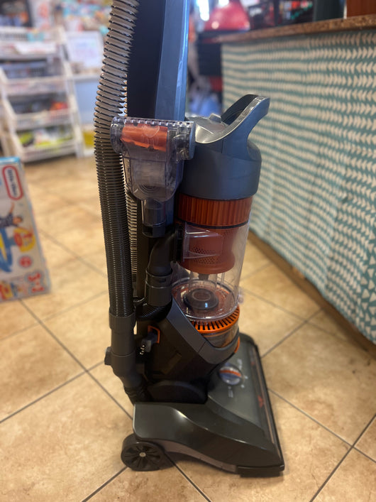 Hoover WindTunnel 2 Whole House Cord Rewind Bagless Pet Upright Vacuum Cleaner Machine with HEPA Media Filtration- Used but Very Clean and Works Great!!!!!