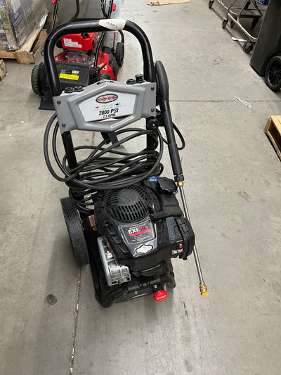 Simpson Megashot 61048R 2800 PSI at 2.3 GPM Axial Cam Pump Cold Water Gas Pressure Washer with Briggs and Stratton Engine,- used - works great !