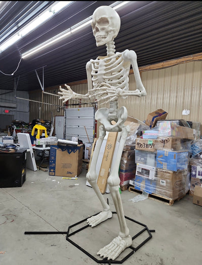 Way To Celebrate 10ft Plastic Giant Poseable Skeleton- new