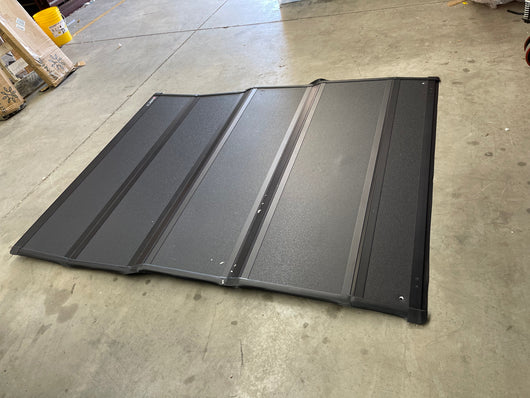 BAKFLIP MX4 TONNEAU COVER- 19-21 GM Sierra Silverado 6.7 ft bed 1500 - new but shipping damage
