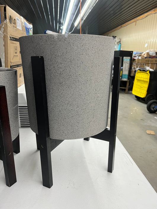 Vita Växa Planters, 2-pack (new out of the box, shipping damage- see pictures)