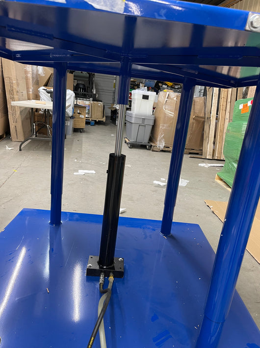 Vestil Manufacturing 48x48 Hydraulic Post Table 3000 pound capacity- brand new