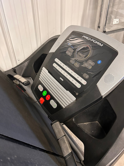 Pro-Form Sport 6.0 Treadmill with 20" x 60" Tread Belt, 0 - 10 Percent Digital Quick Incline Control, 20 Workout Apps and EKG Heart Rate Monitor! - (USED)  -Used but is very clean, tested and works great, photos shown