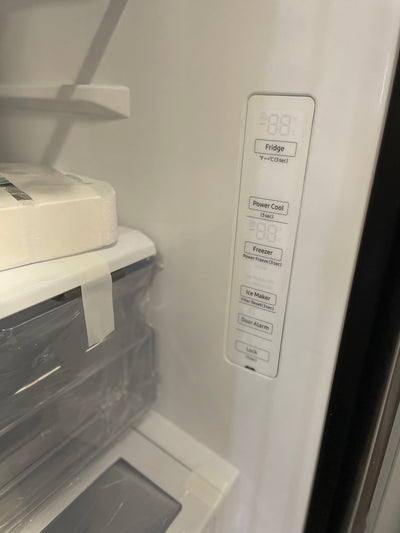 Samsung 28 cu. ft. Large Capacity 3-Door French Door Refrigerator (brand new still in plastic. Minor dent on the side- photos shown)