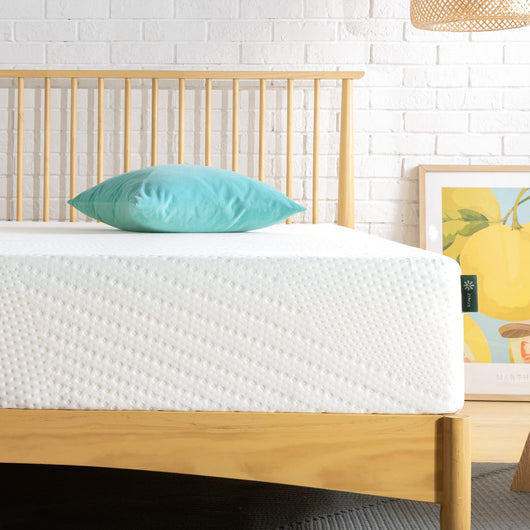 Zinus 10 Inch Green Tea Essential Memory Foam Mattress/Bed-in-a-Box/Affordable Mattress/CertiPUR-US Certified, Queen**New in box**