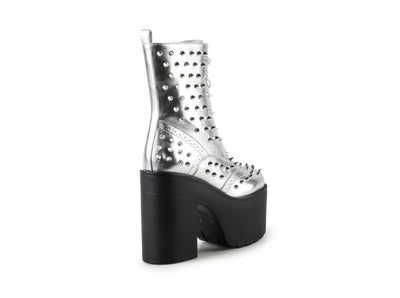 Ochotoros Brogue Spiked Women's Platform Festival Rave Combat Ankle Boots in Silver- NEW IN BOX (Worn once for modeling purposes!)