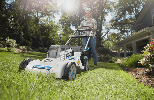 HART 40-Volt Cordless 20-inch Brushless Self Propelled Mower Kit, (1) 6.0 Ah Lithium-Ion Battery, (1) Battery Charger!! NEW IN BOX!!