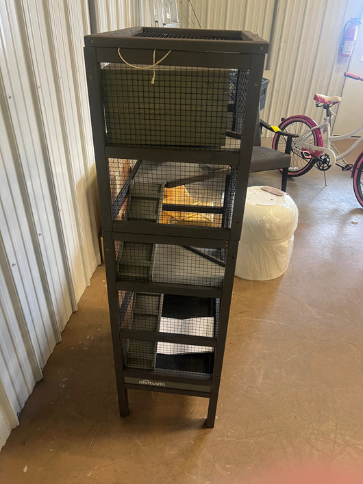 Aivituvin AIR38 5 Level Wooden Small Pet Cage- NEW AND ASSEMBLED!!! (Minor chips from shipping)