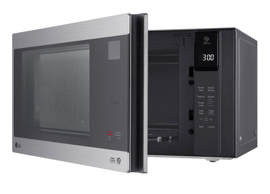 LG 1.5 cu. ft. Neo Chef Countertop Microwave with Smart Inverter, Stainless Steel!! NEW IN BOX!!