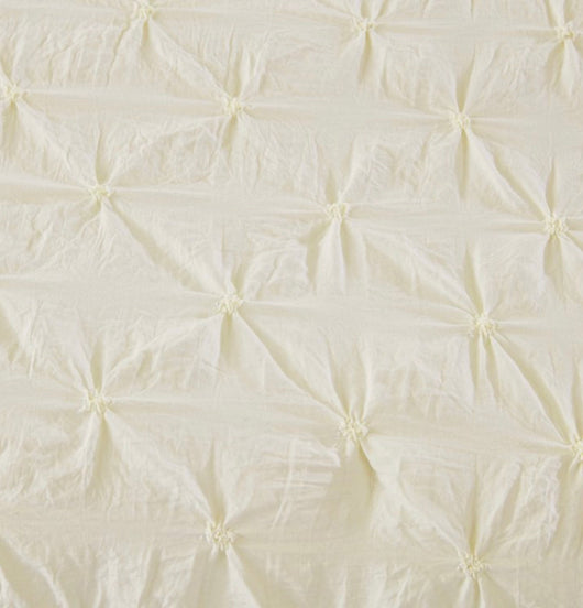 HIG 3 Piece Bedding Set, Pintuck Pinch Pleat Design, King, Ivory- NEW!!!!