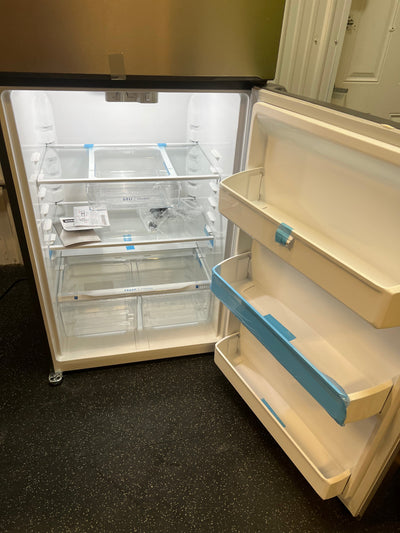 Frigidaire 18.3-cu ft Top-Freezer Refrigerator (Easycare Stainless Steel!! NEW OUT OF BOX, PLASTIC FILM STILL ON FRONT AND INSIDE!!