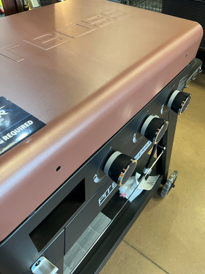 Pit Boss Sierra 3 Burner Non-Stick Griddle!! NEW AND ASSEMBLED, MISSING LID HANDLE AND GREASE CUP(STILL FUNCTIONS PROPERLY), MINOR DENT FROM SHIPPING!!