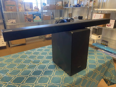 Samsung 3.1 Soundbar System with 7” Wireless Subwoofer!! NEW OUT OF BOX HAS MINOR SCRATCHES FROM SHIPPING!!