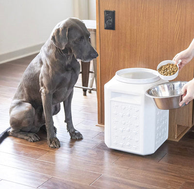 Gamma2 Vittles Vault Pet Food Storage Container, 35 Pounds- NEW IN BOX!!!