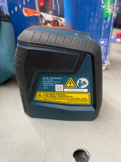 Bosch 30 ft. Cross Line Laser Level Self Leveling with 360 Degree Flexible Mounting Device and Carrying Pouch!!  LIGHTLY USED, WORKS GREAT!!