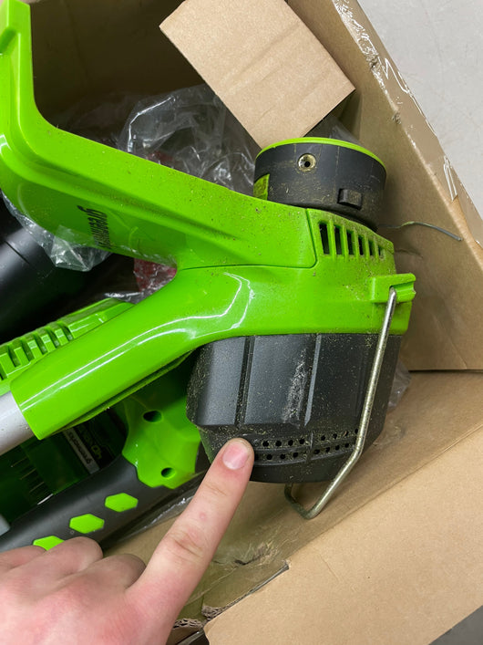 Greenworks 40 Volt Straight Shaft String Trimmer**used once**