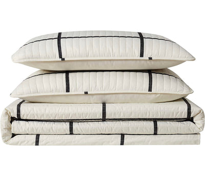 Truly Soft Everyday Kurt Black and White Stripe Quilt, Full/Queen, Windowpane- NEW IN BAG!!!