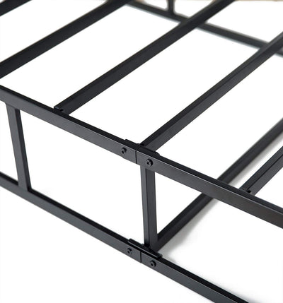 ZINUS 7 Inch Metal Smart Box Spring / Mattress Foundation / Strong Metal Frame / Easy Assembly, King**New in box**