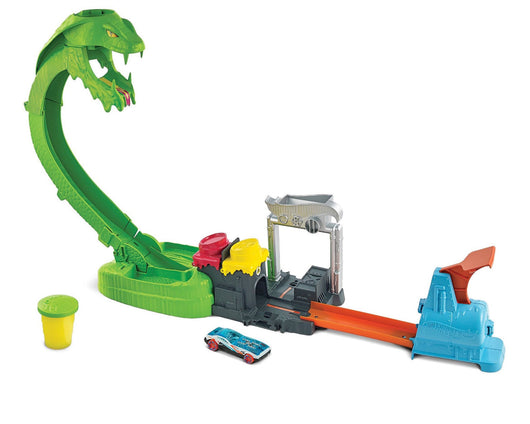 Hot Wheels Toxic Snake Strike Challenge Play Set with Slime for Kids 5 Years Old & Up (new in the box)